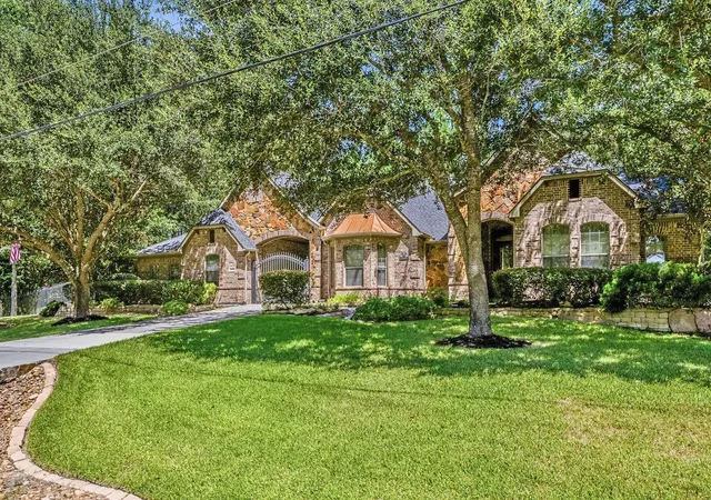 Photo 3 of Single family home for sale at 13120 Autumn Ash Dr, Conroe, TX 77302 | MLS# 60449155 | Listing updated on 2026-09-02