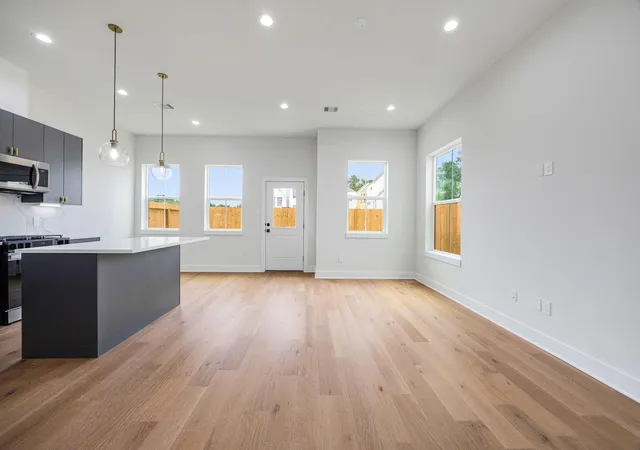 5th image of 5522 Wheatley St #C, Houston, TX 77091 | MLS# 46259222