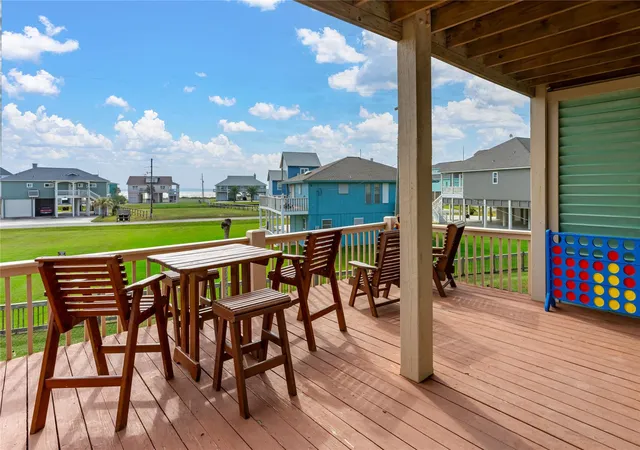 5th image of 3228 Castle Dr, Port Bolivar, TX 77650 | MLS# 59187636
