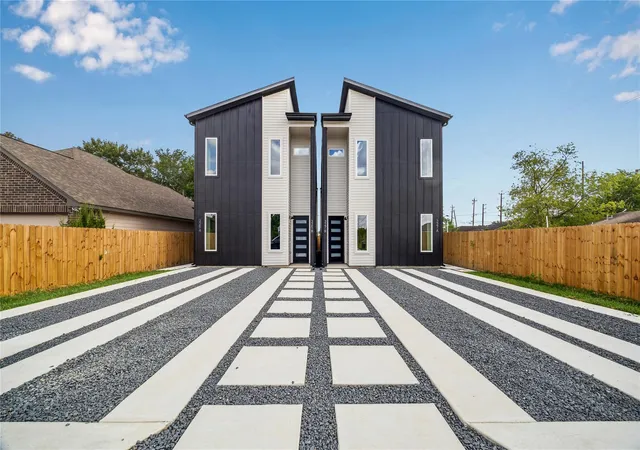 1st image of 428 Calloway St #A/B, Houston, TX 77029 | MLS# 9776871