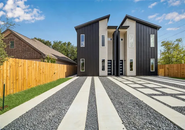 2nd image of 428 Calloway St #A/B, Houston, TX 77029 | MLS# 9776871