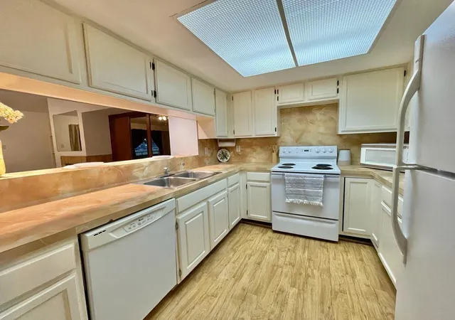 Photo 4 of Condo for sale at 14777 Wunderlich Dr #1106, Houston, TX 77069 | MLS# 89501967 | Listing updated on 2026-09-08