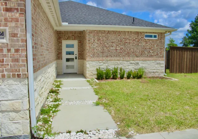 Photo 3 of Single family home for sale at 812 Road 57071, Cleveland, TX 77327 | MLS# 96796245 | Listing updated on 2026-09-14