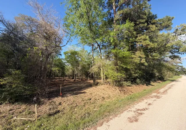 Photo 4 of Land for sale at 30505 N Walnut Crk Dr, Waller, TX 77484 | MLS# 95137185 | Listing updated on 2026-09-09
