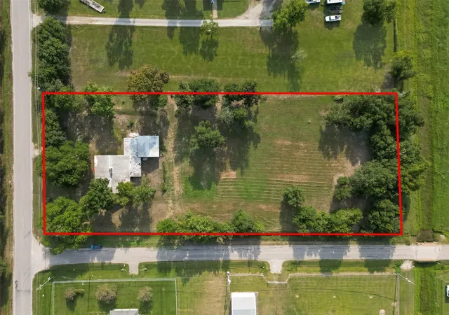2nd image of 7235 Old Massey Ranch Rd, Pearland, TX 77584 | MLS# 67130345
