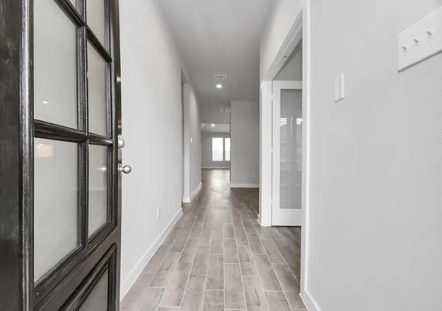 Photo 3 of Single family home for sale at 16023 Sycamore Maple Ln, Cypress, TX 77429 | MLS# 32443828 | Listing updated on 2026-09-18