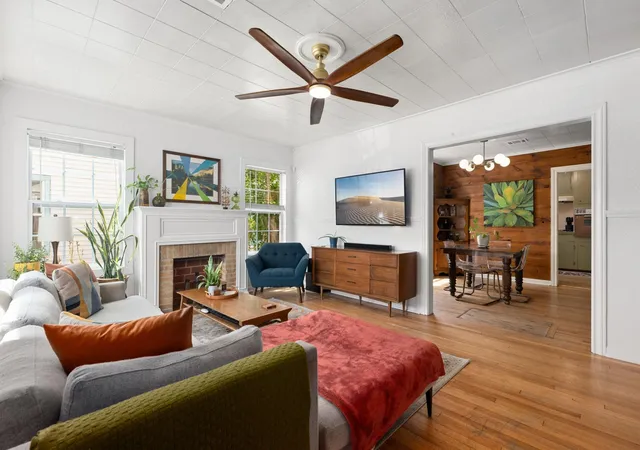 Photo 4 of Single family home for sale at 5515 Truett St, Houston, TX 77023 | MLS# 36493432 | Listing updated on 2026-09-02