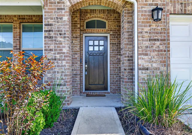 Photo 3 of Single family home for sale at 31215 Conover Dr, Fulshear, TX 77441 | MLS# 84055799 | Listing updated on 2026-09-01