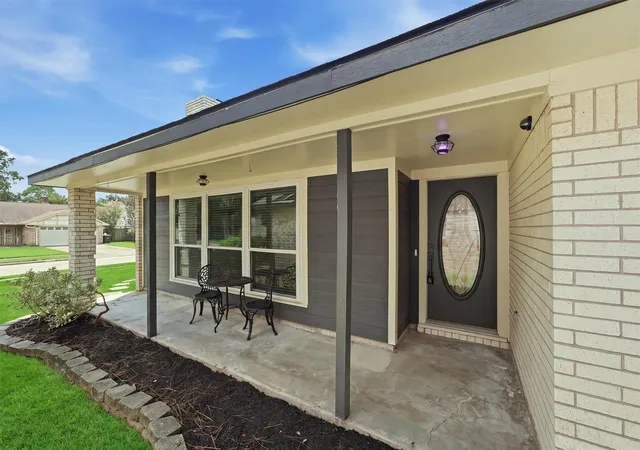 4th image of 6230 Autumn Arbor Dr, Houston, TX 77092 | MLS# 71507704