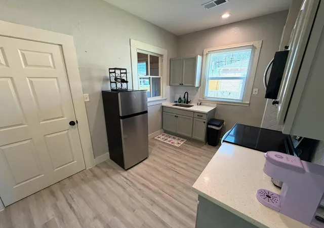 Photo 4 of Sale Pending at 2219 45th Street, Galveston, TX 77550 | MLS# 12731772 | Listing updated on 2026-09-18