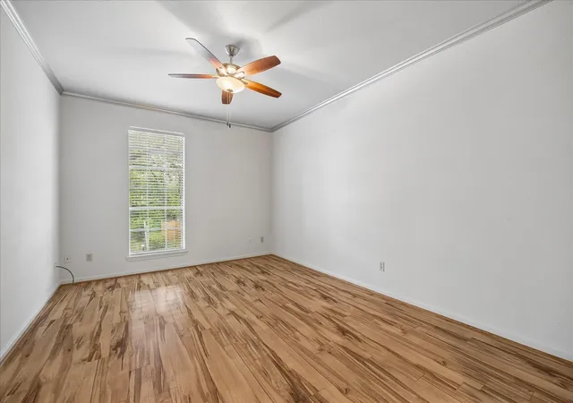 2nd image of 2475 Underwood St, Houston, TX 77030