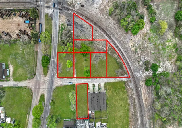 4th image of 4207, 4208, 4212, 0 Cline And Baron St, Houston, TX 77020 | MLS# 70897831
