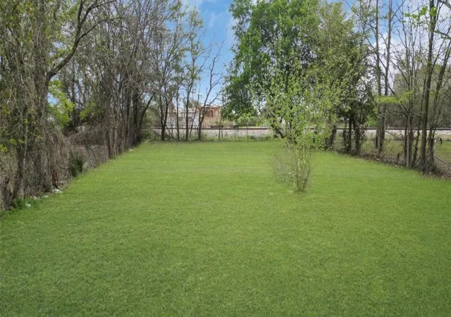 5th image of 4207, 4208, 4212, 0 Cline And Baron St, Houston, TX 77020 | MLS# 70897831