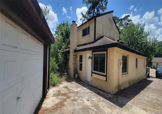 Photo 3 of Single family home for sale at 23022 Earlmist Dr, Spring, TX 77373 | MLS# 37442433 | Listing updated on 2026-09-09
