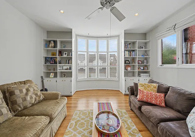 4th image of 3612 Mulberry St, Houston, TX 77006 | MLS# 52977928