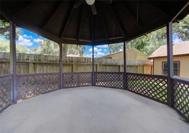 28th image of 2537 N 21st Ave N, Texas City, TX 77590 | MLS# 27646388