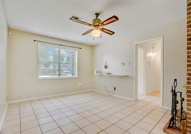 Photo 4 of Single family home for sale at 5843 Shurmard Dr, Houston, TX 77092 | MLS# 33725025 | Listing updated on 2026-09-11