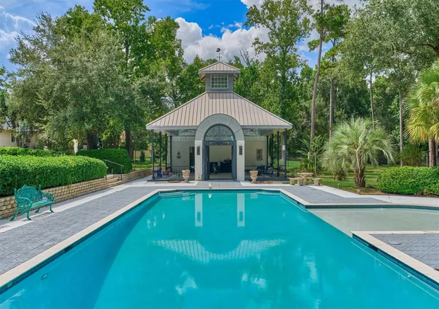 Photo 3 of Single family home for sale at 206 N Tranquil Path, The Woodlands, TX 77380 | MLS# 31276764 | Listing updated on 2026-10-09