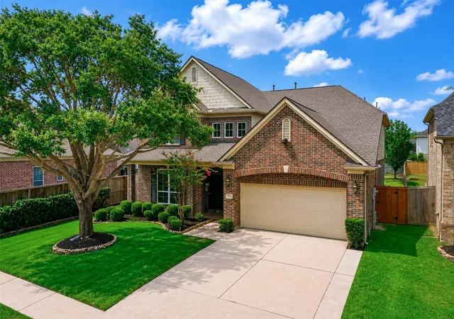 Photo 4 of Single family home for sale at 19003 Greenleaf Ridge Ct, Cypress, TX 77429 | MLS# 86665933 | Listing updated on 2026-09-10