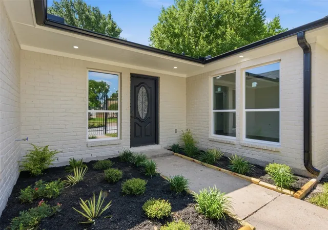 4th image of 2207 Crystal Hills Dr, Houston, TX 77077 | MLS# 45127573