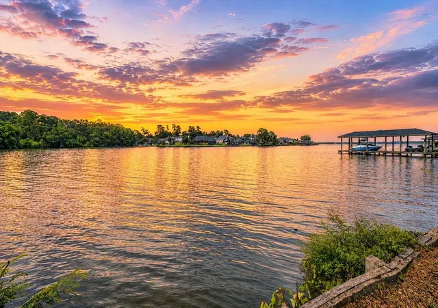 3rd image of 18821 Aquatic Dr, Humble, TX 77346 | MLS# 72288270