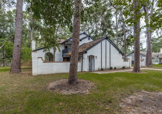 5th image of 6611 Falling Waters Dr, Spring, TX 77379 | MLS# 34087289