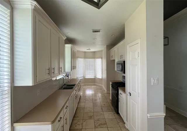 Photo 2 of Single family home for sale at 2402 Raintree Village Dr, Katy, TX 77449 | MLS# 40464696 | Listing updated on 2026-09-17