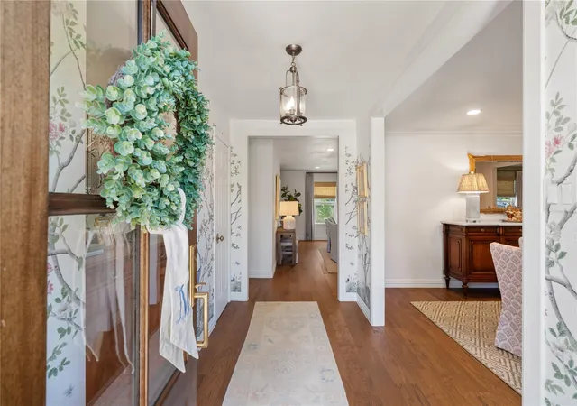 4th image of 14919 Broadgreen Dr, Houston, TX 77079 | MLS# 28861594