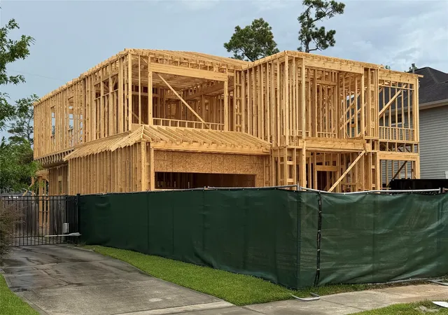 3rd image of 1451 Gardenia Dr, Houston, TX 77018 | MLS# 11976567