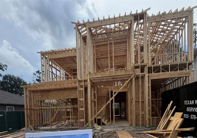 4th image of 1451 Gardenia Dr, Houston, TX 77018 | MLS# 11976567