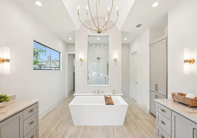 6th image of 1451 Gardenia Dr, Houston, TX 77018 | MLS# 11976567