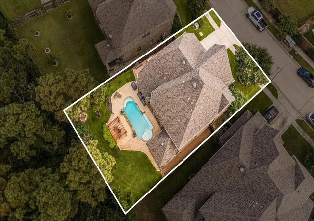 2nd image of 13811 Lake Conner Ln, Houston, TX 77044 | MLS# 44243492