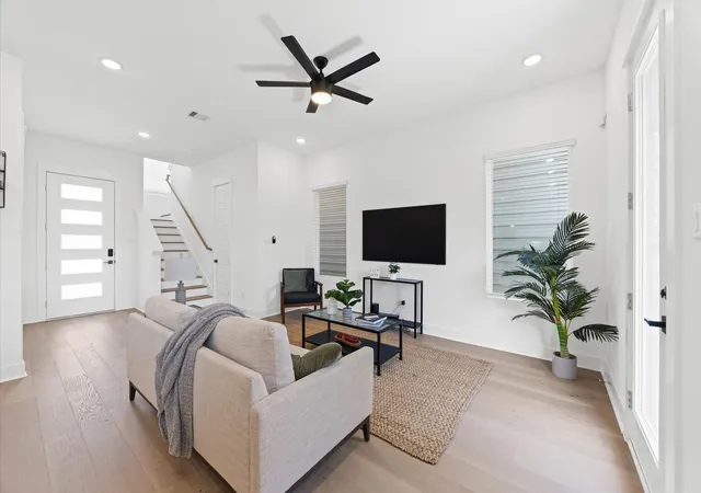 2nd image of 5814 Highland Sky Ln, Houston, TX 77091 | MLS# 5190388