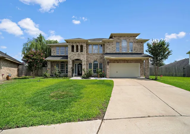 2nd image of 815 Arlington Ln, Rosenberg, TX 77469 | MLS# 88315556
