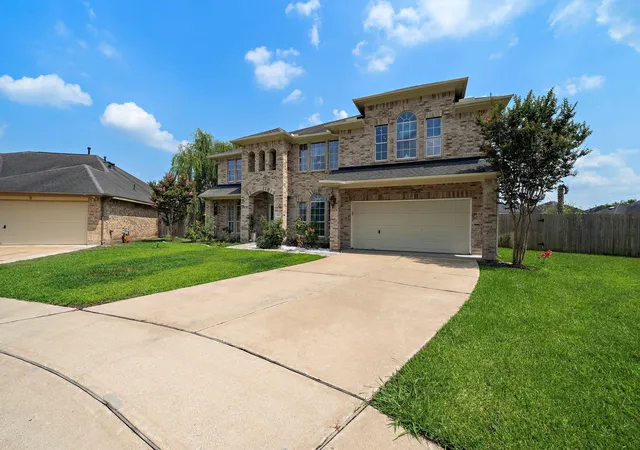 3rd image of 815 Arlington Ln, Rosenberg, TX 77469 | MLS# 88315556