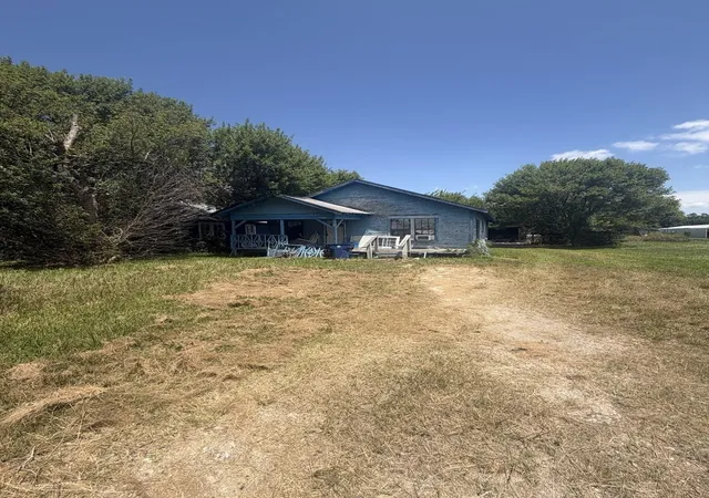 Photo 3 of Single family home for sale at 1830 34th Avenue N, Texas City, TX 77590 | MLS# 53473279 | Listing updated on 2026-08-10