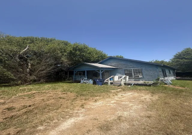 Photo 3 of Single family home for sale at 1830 34th Avenue N, Texas City, TX 77590 | MLS# 53473279 | Listing updated on 2026-08-10