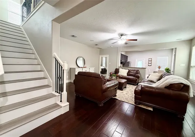 Photo 4 of Single family home for sale at 8121 E Pine Crk Bnd, Cypress, TX 77433 | MLS# 72975270 | Listing updated on 2026-08-11