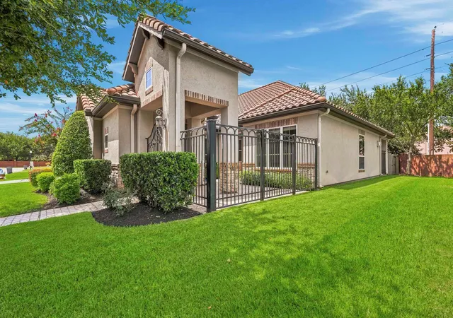 Photo 3 of Single family home for sale at 4318 Stonebrook Ln, Missouri City, TX 77459 | MLS# 4899214 | Listing updated on 2026-09-13