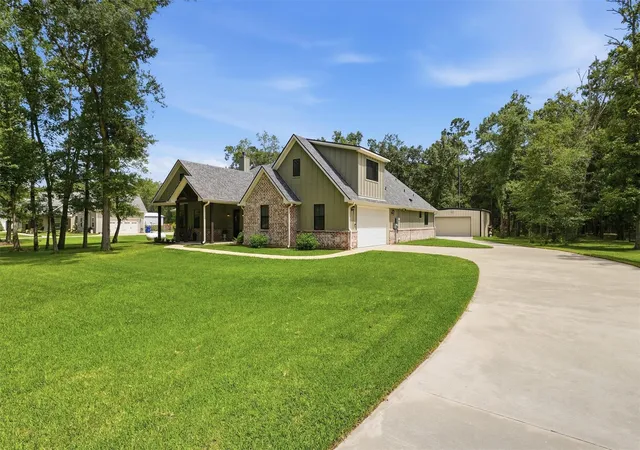 Photo 3 of Single family home for sale at 735 County Rd 6324, Dayton, TX 77535 | MLS# 98877328 | Listing updated on 2026-08-09