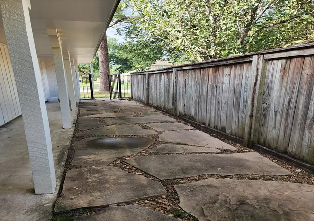 24th image of 12875 Westella Dr, Houston, TX 77077 | MLS# 43487252