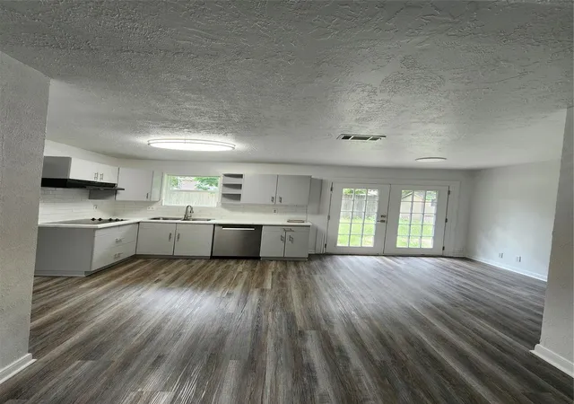 3rd image of 12875 Westella Dr, Houston, TX 77077 | MLS# 43487252