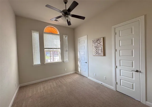 4th image of 5811 Caper Shores Ln, Sugar Land, TX 77479 | MLS# 38075328