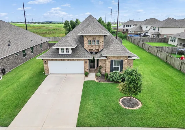 Photo 3 of Single family home for sale at 14247 Medina Dr, Baytown, TX 77523 | MLS# 41077793 | Listing updated on 2026-09-20