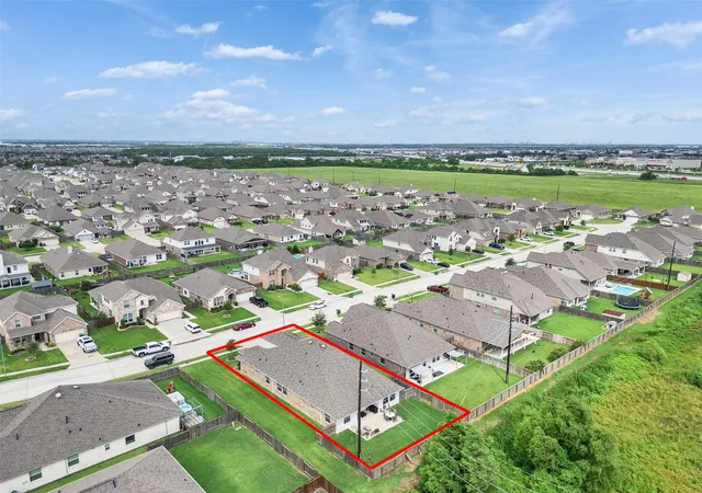 50th image of 14247 Medina Dr, Baytown, TX 77523 | MLS# 41077793