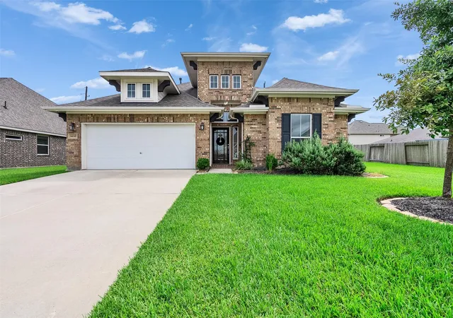 Photo 4 of Single family home for sale at 14247 Medina Dr, Baytown, TX 77523 | MLS# 41077793 | Listing updated on 2026-10-03