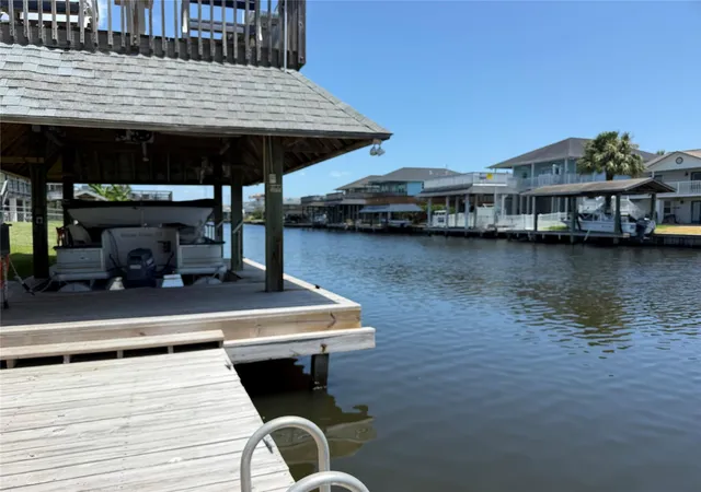 3rd image of 1173 Sailfish, Hitchcock, TX 77563 | MLS# 81665325