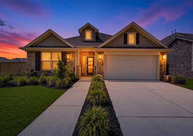 Photo 2 of Sale Pending at 8803 Oak Springs Dr, Missouri City, TX 77459 | MLS# 46058008 | Listing updated on 2026-10-05