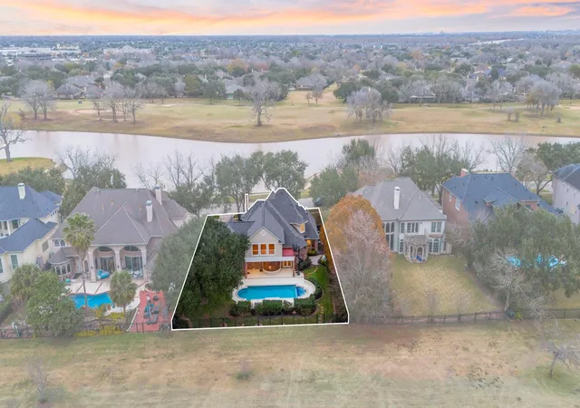 1st image of 7322 Greatwood Lake Dr, Sugar Land, TX 77479 | MLS# 62463993