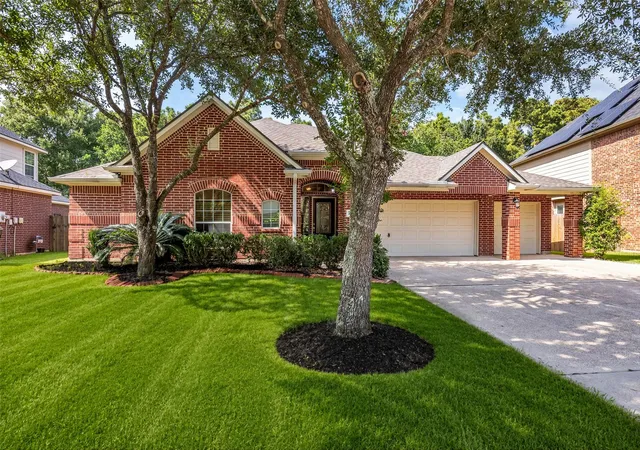 1st image of 12807 Winding Manor Dr, Houston, TX 77044 | MLS# 80337016